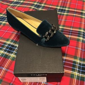 NWT Talbots Green Edison Pave Chain velvet loafers!